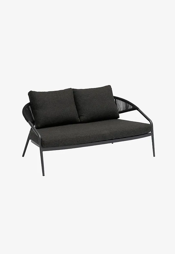 Riktigt fin utemöbel 2026 från Hillerstorp.