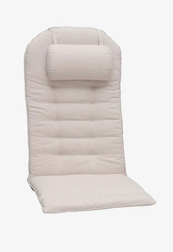 Klassisk utemöbel i fårskinn från Hillerstorp.