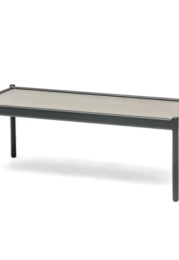 Hillerstorp bord som passar perfekt till sommaren 2025!