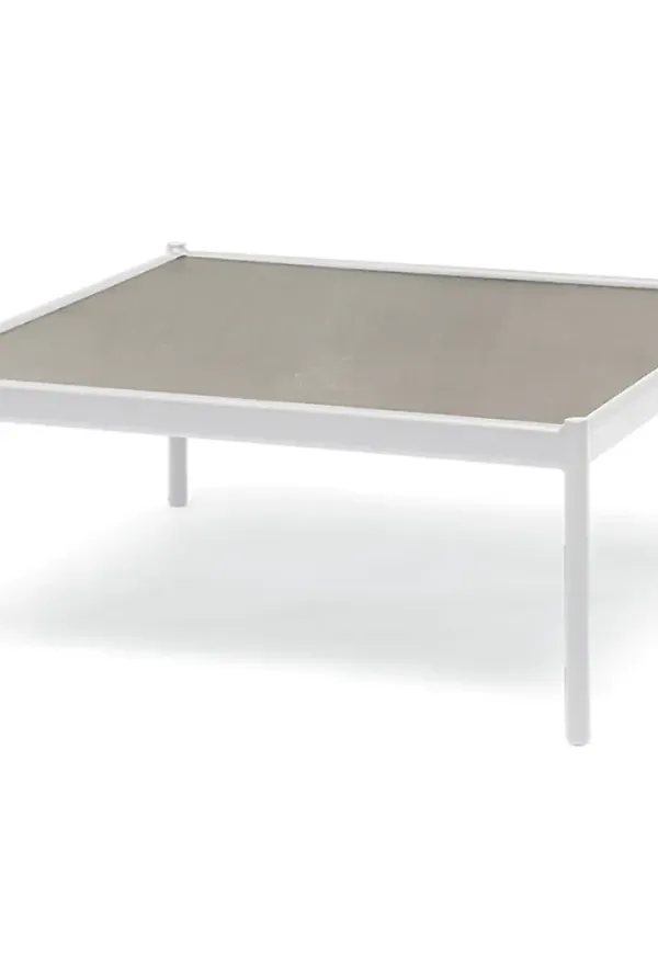 Trendig vit bord i aluminium från Hillerstorp.