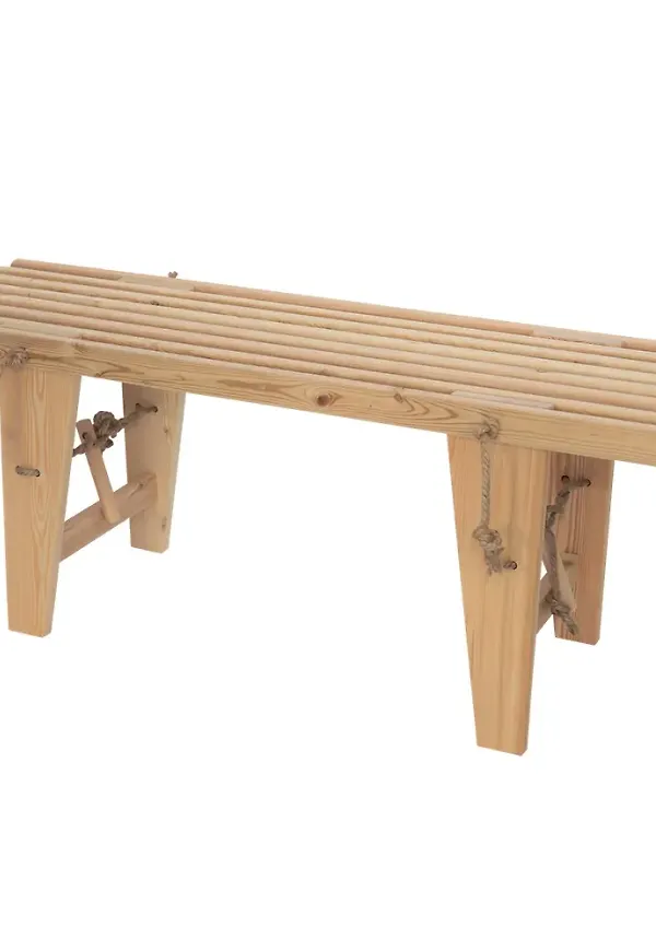 Elegant bänk 2025 från Hillerstorp.