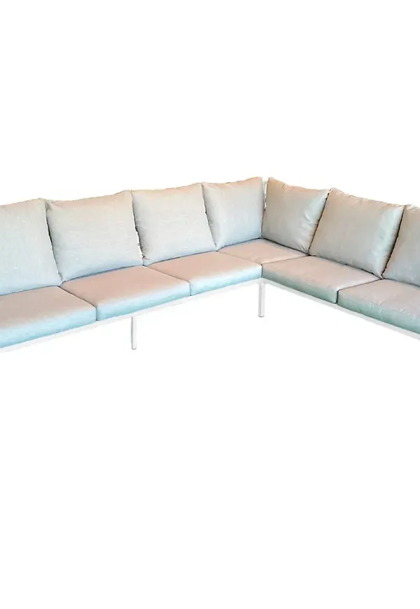 Otroligt fin hörnsoffa i aluminium från Hillerstorp.