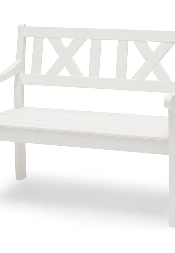 Elegant bänk 2025 från Hillerstorp.