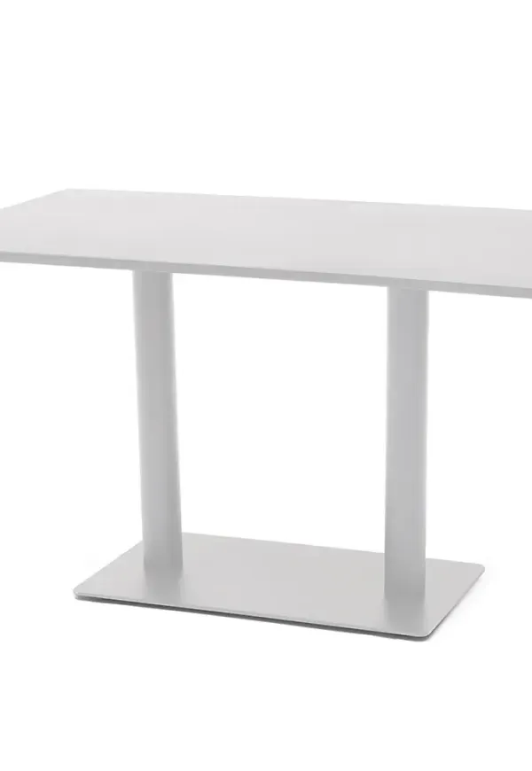 Riktigt fin bord 2025 från Hillerstorp.