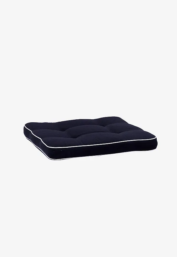 Blå Hillerstorp-möbel i härlig modell.