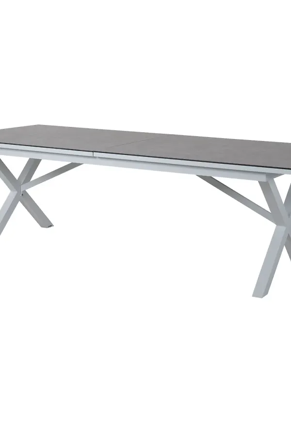 Jättefin bord som passar bra vid många olika tillfällen.