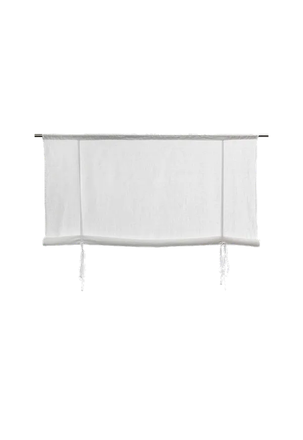 Vit Himla-hissgardin i klassisk modell.