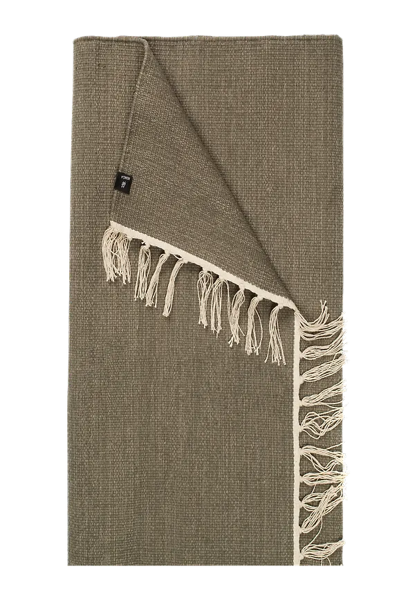 Riktigt trendig trasmatta i khakigrönt från Himla.