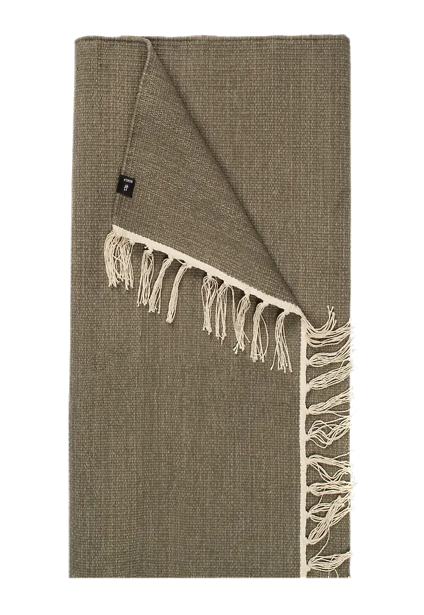 Trendig trasmatta i khakigrönt från Himla.