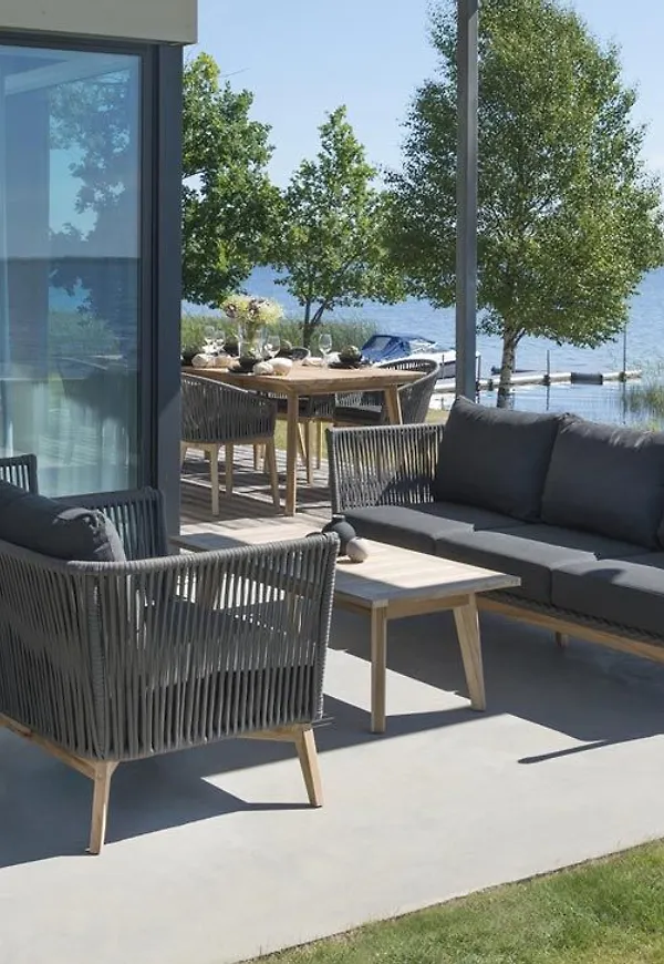 Fantastiskt fin loungegrupp i teak från Hillerstorp.