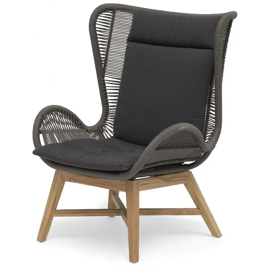 Exklusiv teakfåtölj 2025 från Hillerstorp.