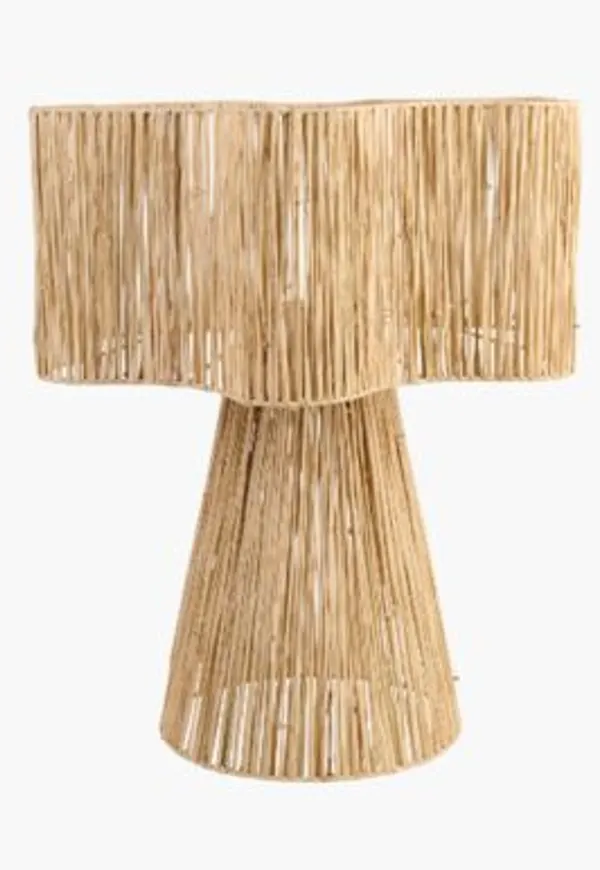 Modern Lampa som passar bra vid många olika tillfällen.