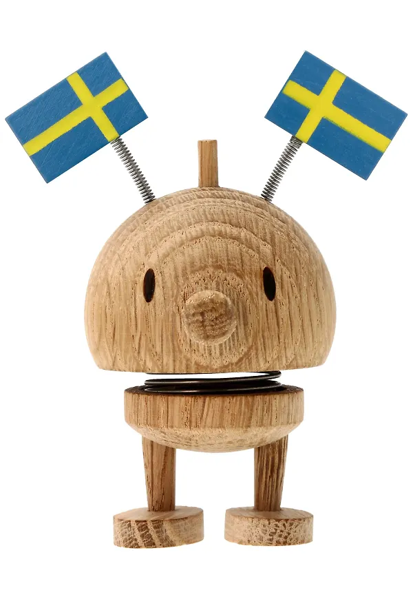 Moderiktig figur i brunt från Hoptimist.