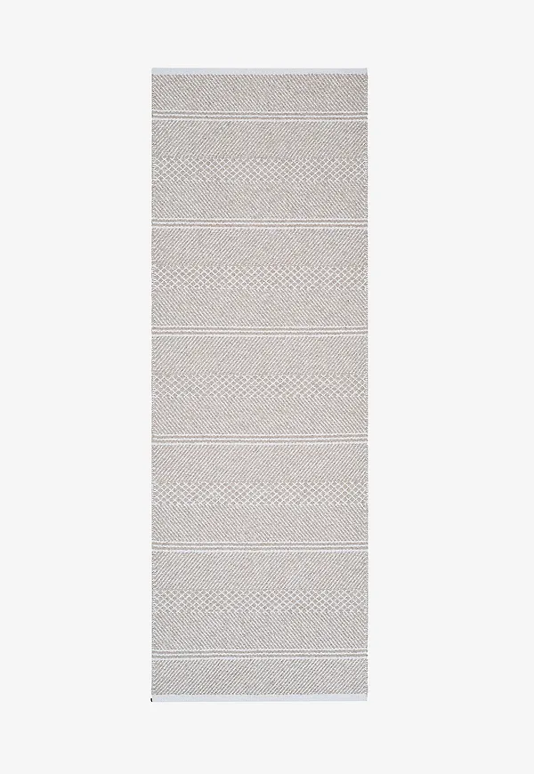 Vit Horredsmattan-matta i klassisk modell.