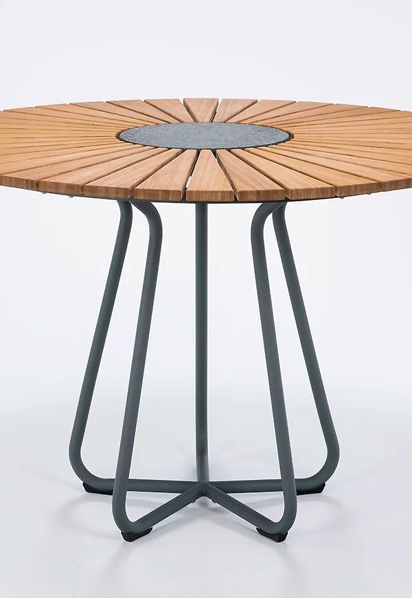 Vacker matbord 2025 från Houe.