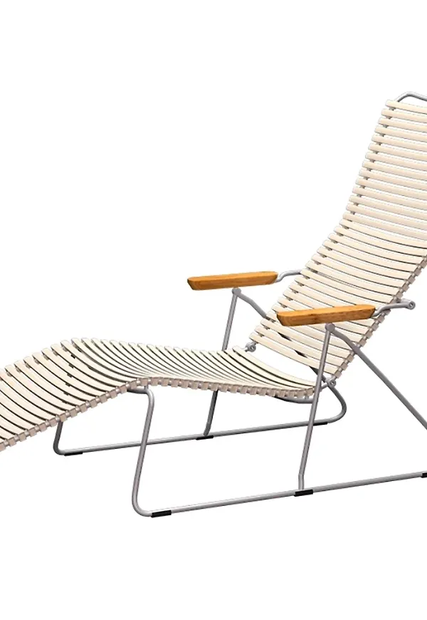 Jättesnygg houe stol i duvblå färg gjord i aluminium.