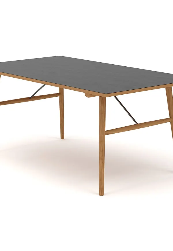 Skön ekbord 2025 från Houe.