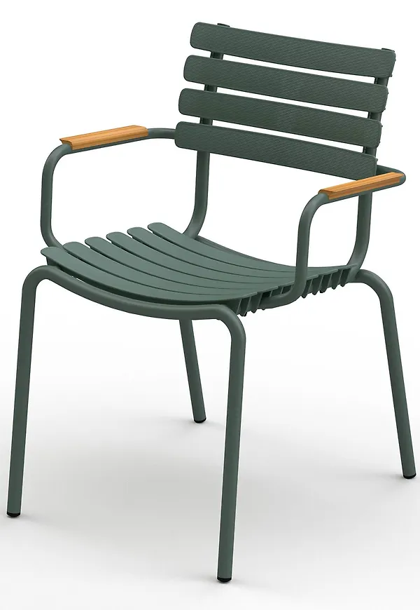 Riktigt trendig Stol som passar bra vid många olika tillfällen.