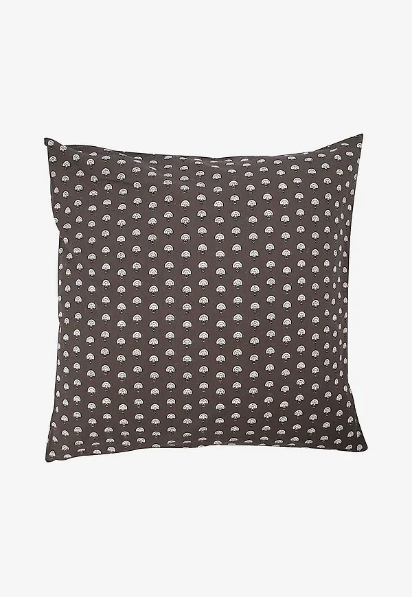 Jättesnygg grå soffa 2025 från House Doctor.