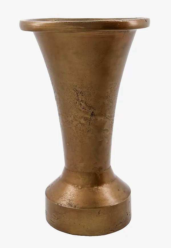 Härlig konsolbord 2025 från House Doctor.