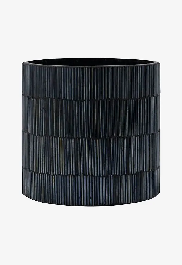 Komfortabel bord som passar bra vid många olika tillfällen.