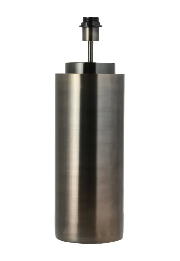 Jättesnygg house doctor lampa i svart färg gjord i järn.