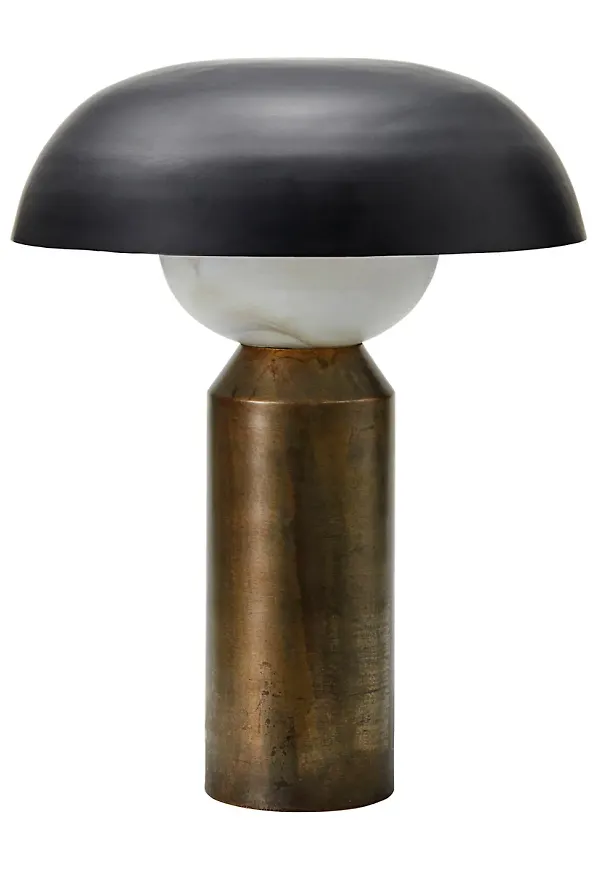 Fin Lampa som passar bra vid många olika tillfällen.