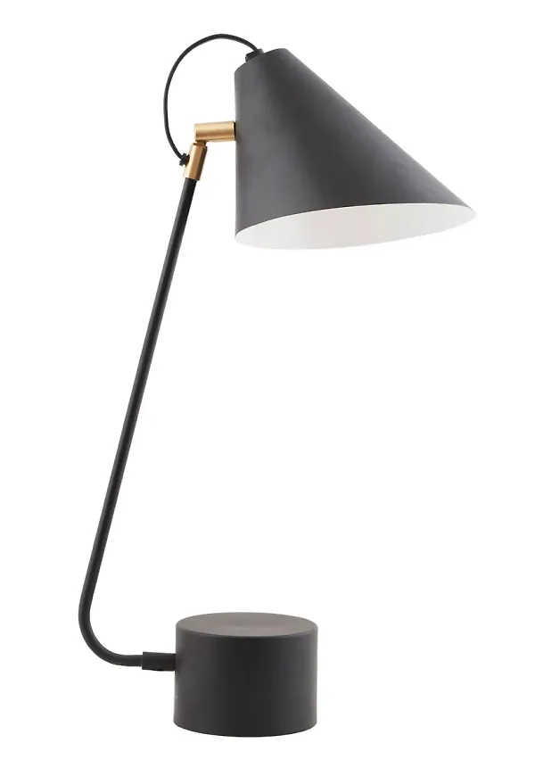 Moderiktig bordslampa 2025 från House Doctor.