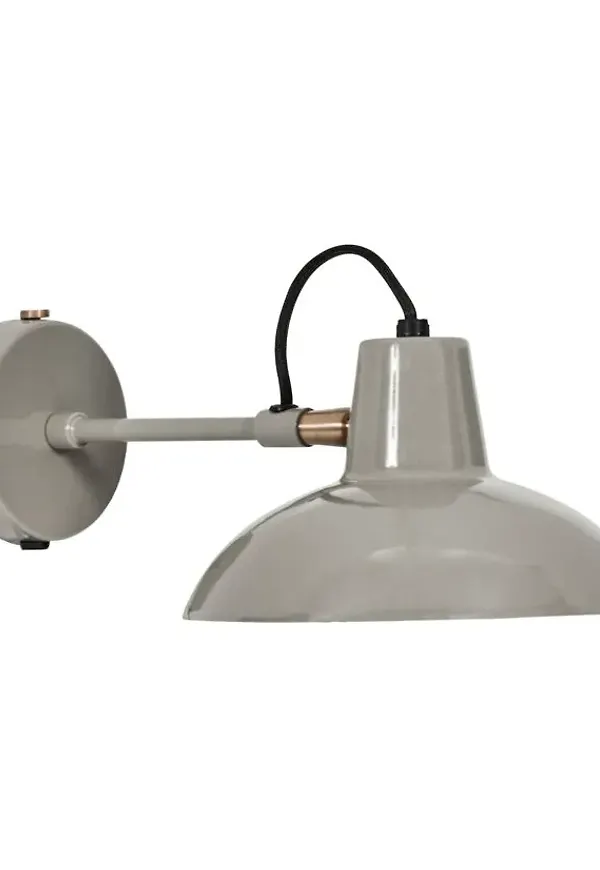 Modern vägglampa 2026 från House Doctor.