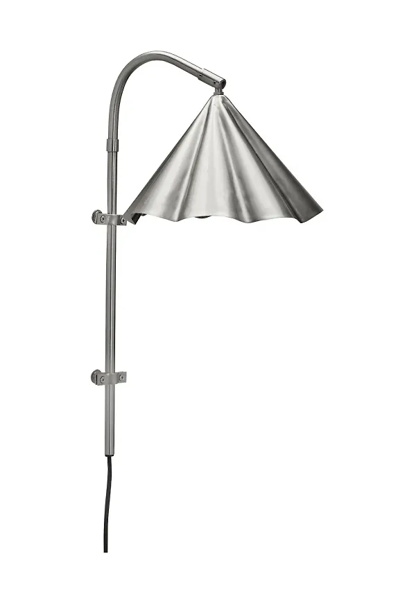 Jättesnygg Lampa som passar bra vid många olika tillfällen.