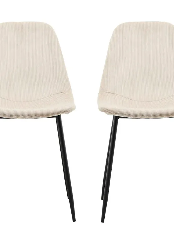 Stilren beige stol 2025 från House Doctor.