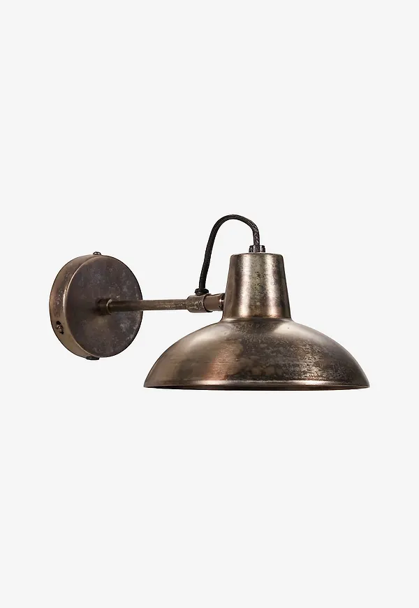 Exklusiv vägglampa i brunt från House Doctor.