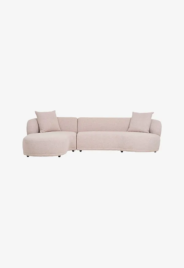 Riktigt trendig beige soffa 2026 från House Nordic.