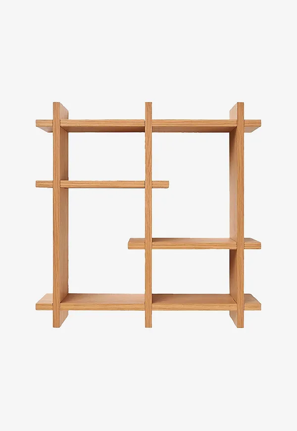 Snygg beige hylla 2026 från House Nordic.