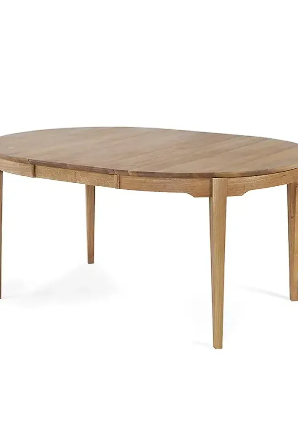 Fin matbord i ek 2026 från Torkelson.