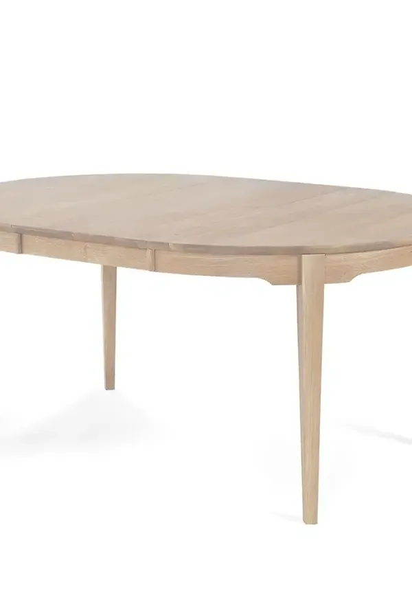 Stilriktig köksbord 2026 från Torkelson.