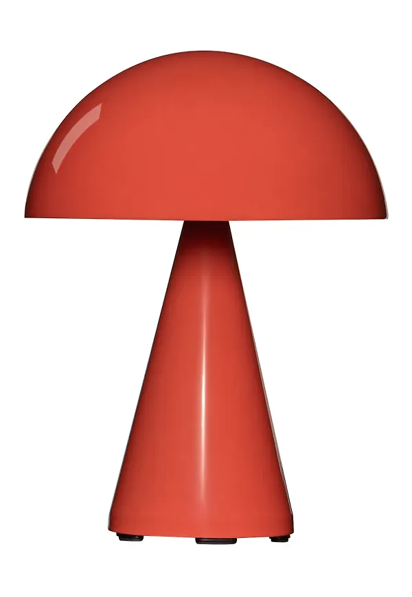 Moderiktig lampa 2026 från Hübsch.