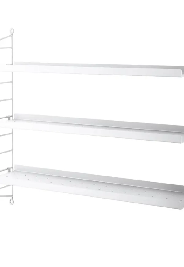 Stilriktig kryddhylla 2024 från String Furniture.