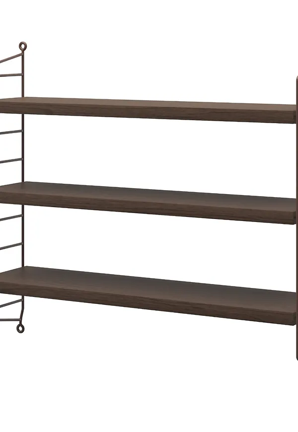 Superfin kryddhylla i mörkbrunt från String Furniture.