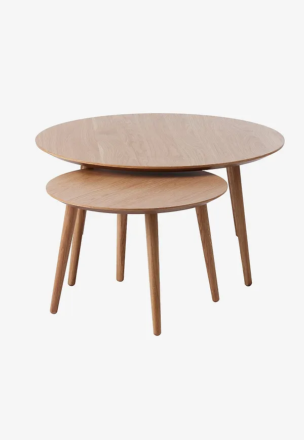 Snygg brun bord 2025 från Håum.