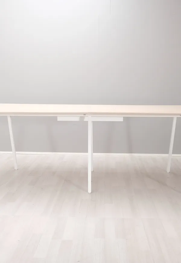 Komfortabel konferensbord 2025 från No brand.