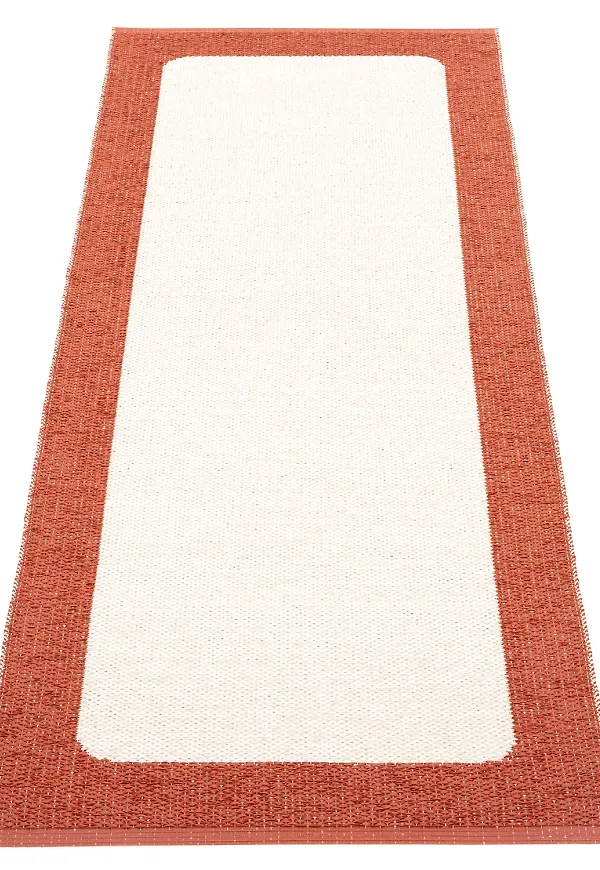 Komfortabel utomhusmatta 2025 från Pappelina.