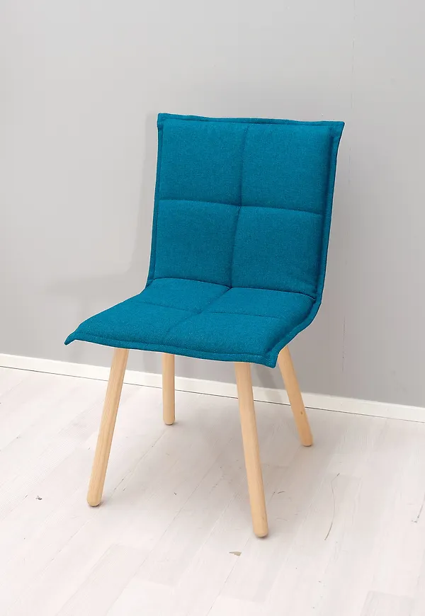 Fantastiskt snygg blå stol 2025 från Inno.