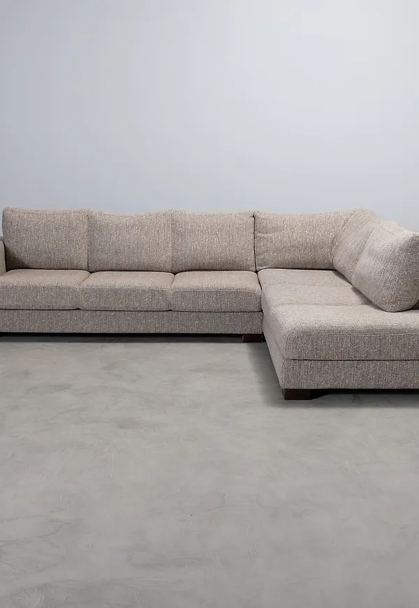 Fantastiskt fin beige soffa 2025 från Interface.