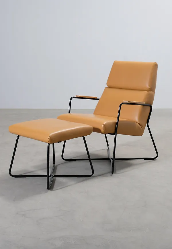 Riktigt snygg brun pall i skinn från Isku.