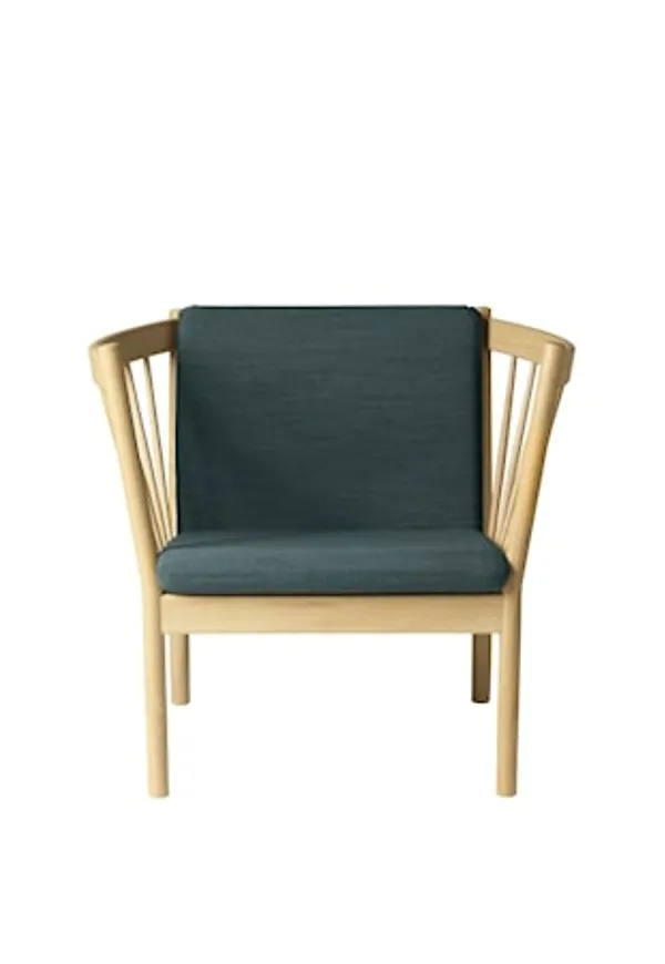 Ikonisk grön fåtölj 2025 från FDB Møbler.