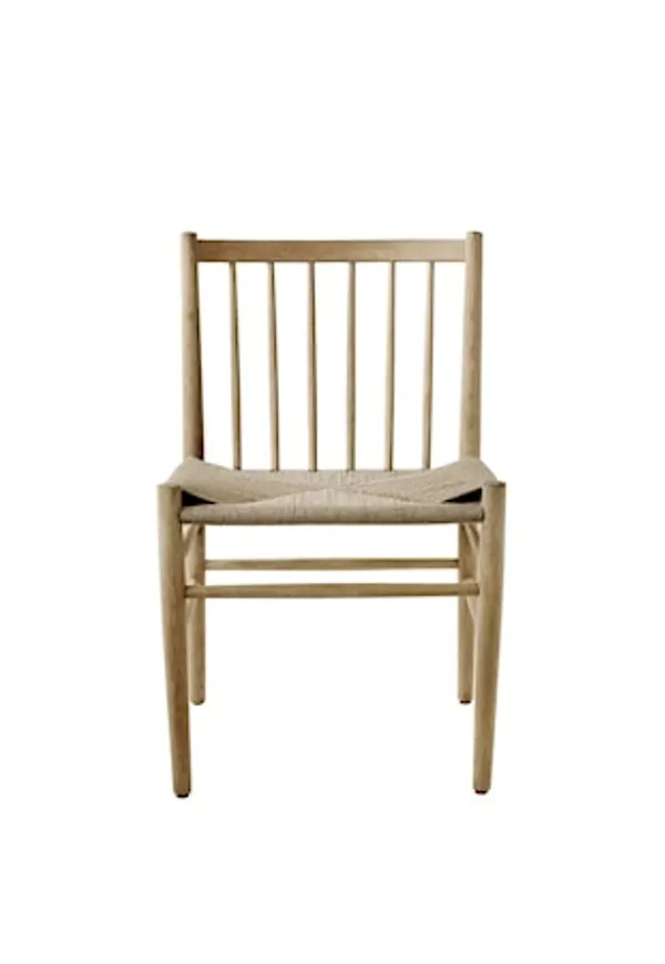 Cool matbordsstol i ek 2025 från FDB Møbler.