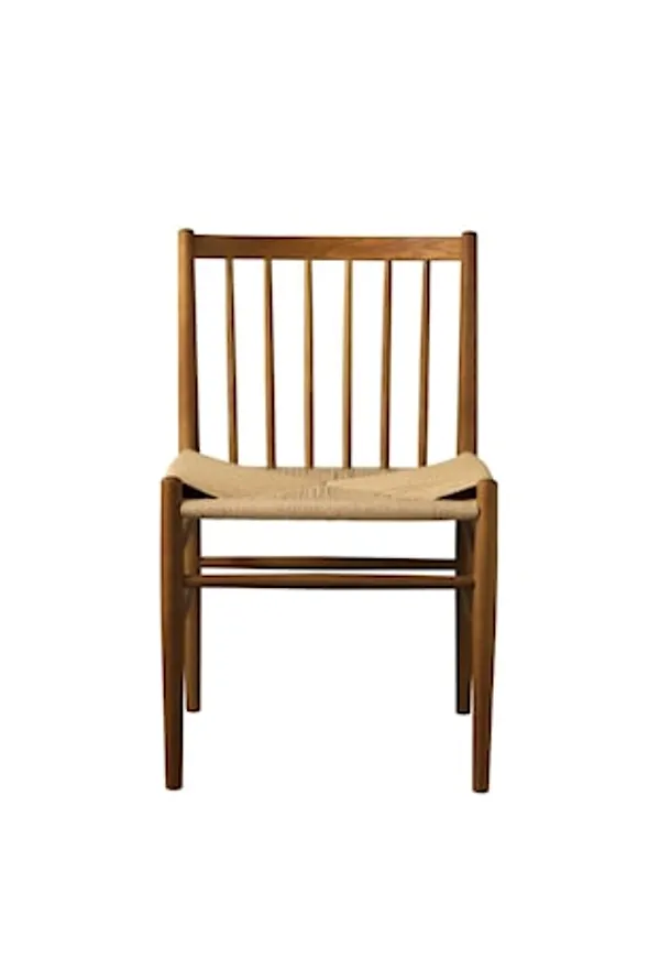 Modern matbordsstol i ek 2025 från FDB Møbler.