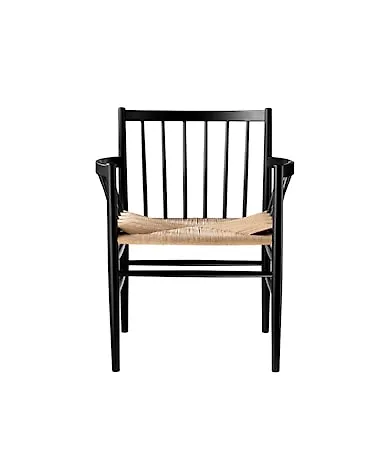 Otroligt snygg svart matbordsstol 2025 från FDB Møbler.