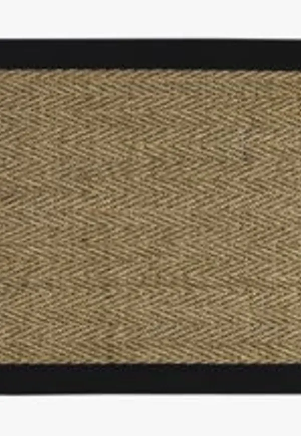 Elegant dörrmatta i svart från hemtex.